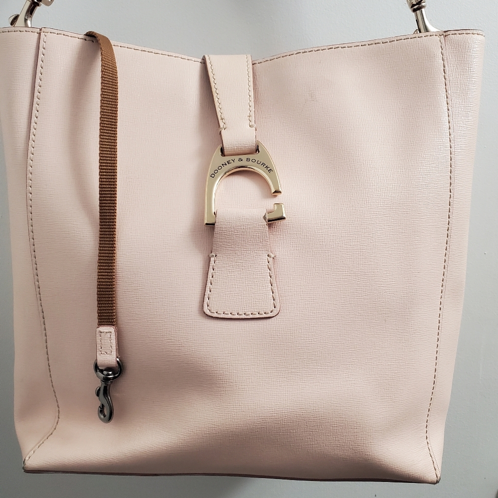 Used Dooney & Bourke Brynn shoulder bag